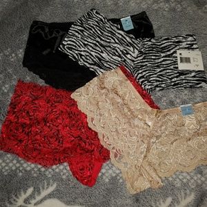 NEW Jaclyn Smith Panties